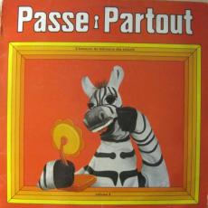 Passe-Partout - Volume 4 ( VG+ / hairlines )
